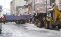 Sürmene'de Karla Mücadele Devam Ediyor.